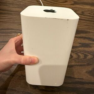 Apple AirPort Extreme Base Station A1521